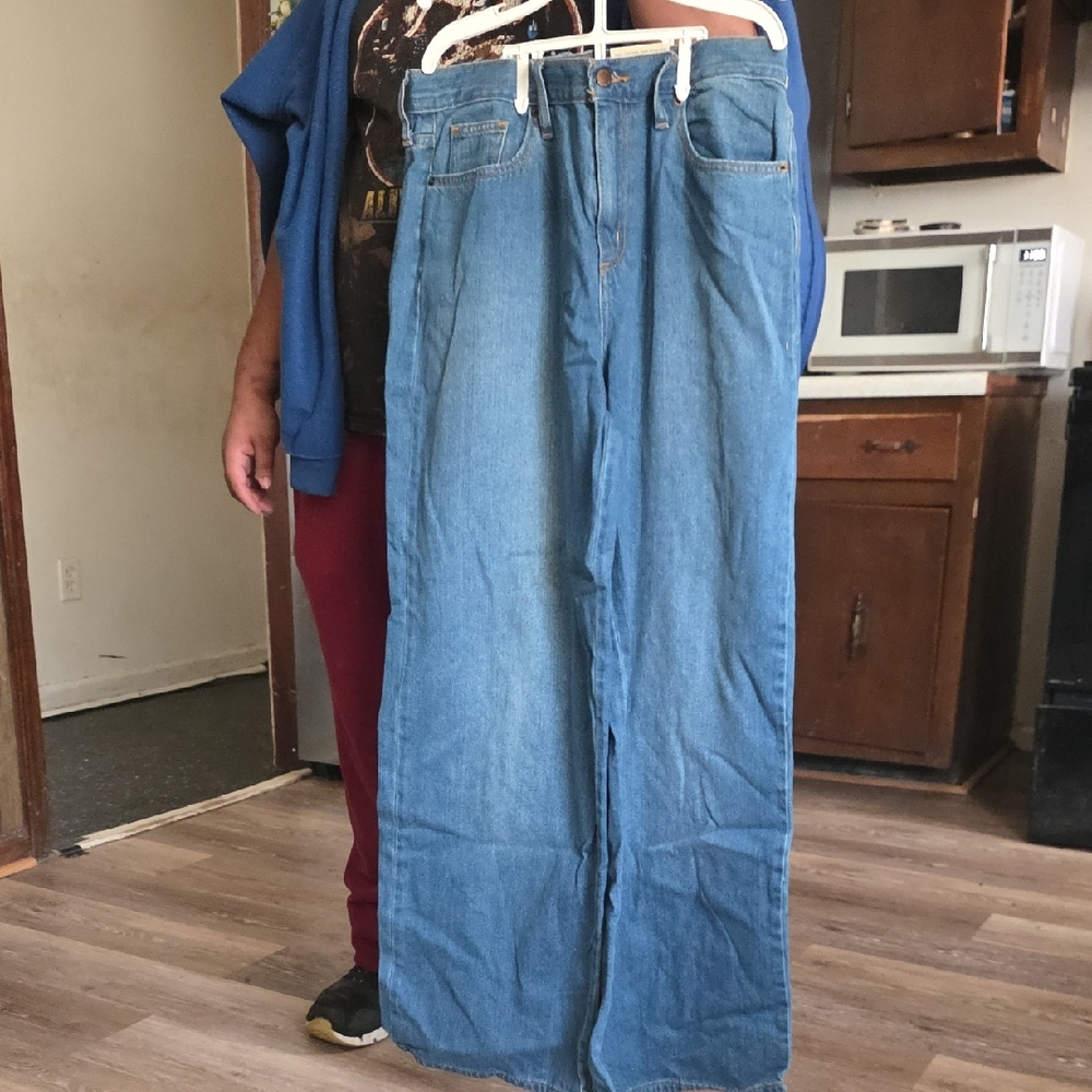 Universal Thread Blue Flare Jeans